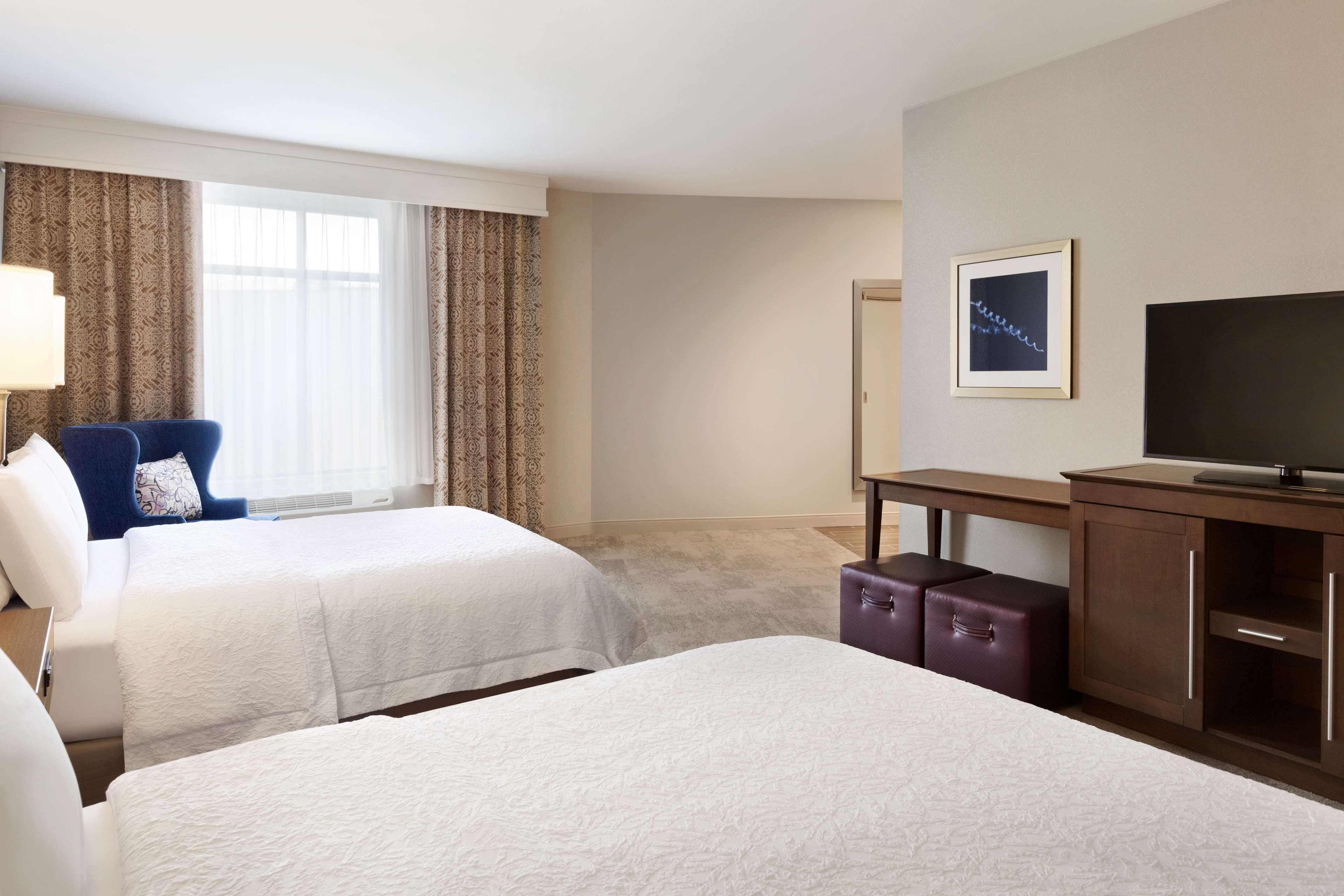 Hampton Inn & Suites Seattle/Renton, Wa Exterior photo