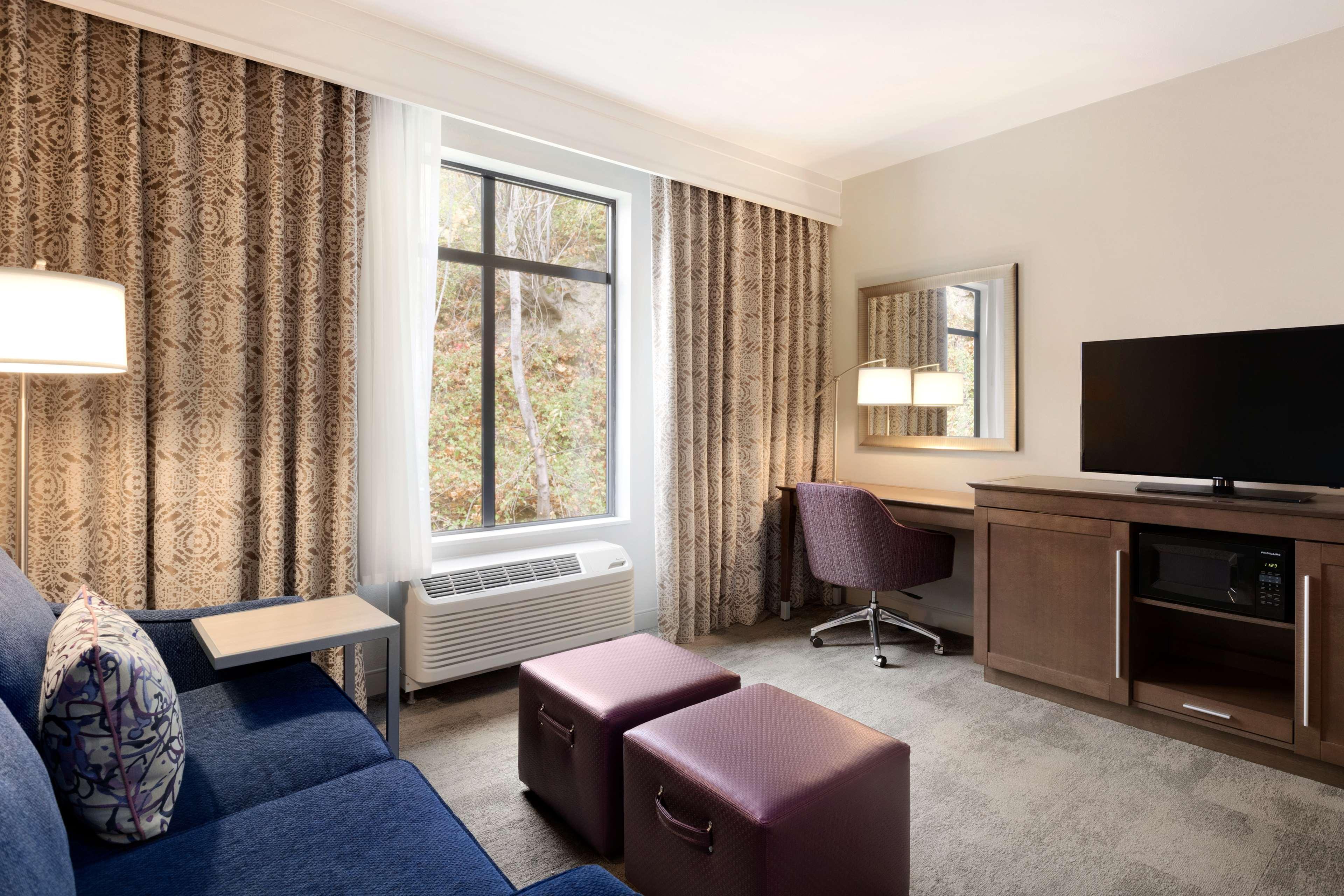 Hampton Inn & Suites Seattle/Renton, Wa Exterior photo