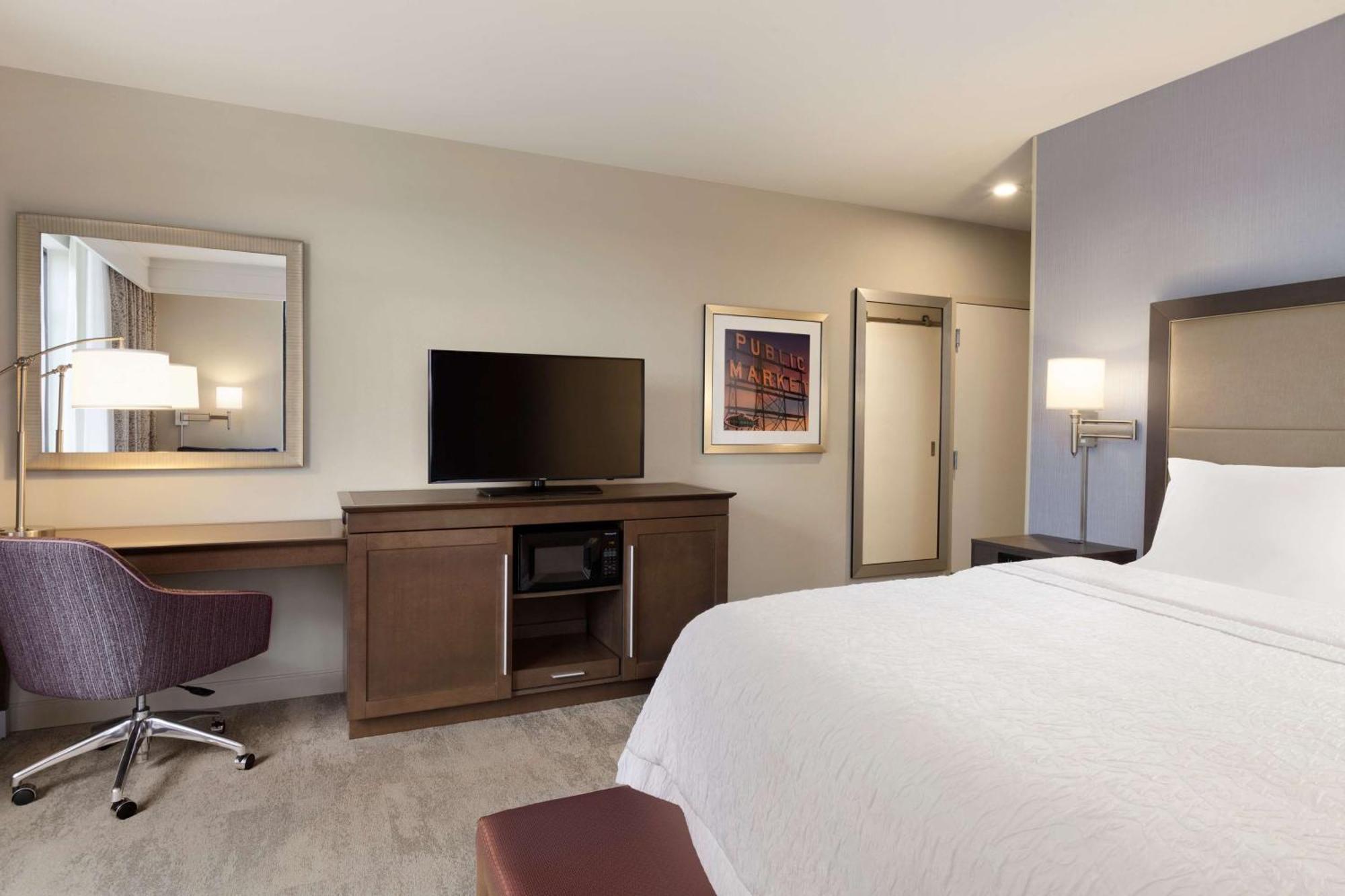 Hampton Inn & Suites Seattle/Renton, Wa Exterior photo